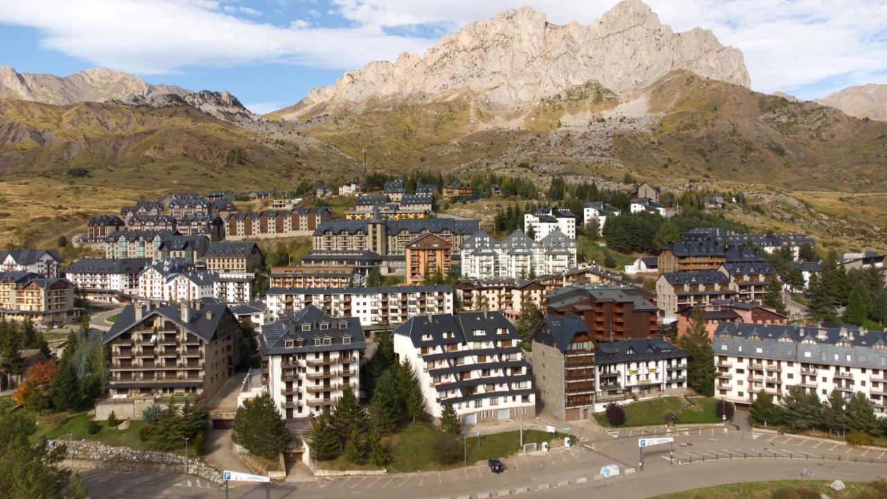 Inmobiliaria Formigal - admite mascotas Apartment Exterior foto